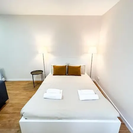 Apartment Magnificent Egas Moniz By Unique Hosts Porto