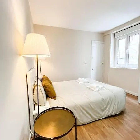 Apartment Magnificent Egas Moniz By Unique Hosts *