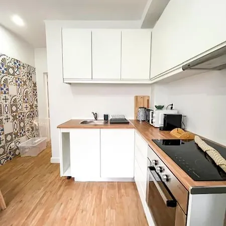 Magnificent Egas Moniz By Unique Hosts Apartment *
