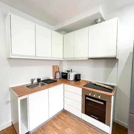 Apartment Magnificent Egas Moniz By Unique Hosts Porto